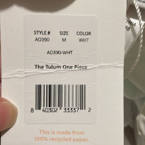 Andie Swim The Tulum One Piece Swimsuit White Ribbed Size Medium NWT - Picture 4 of 6